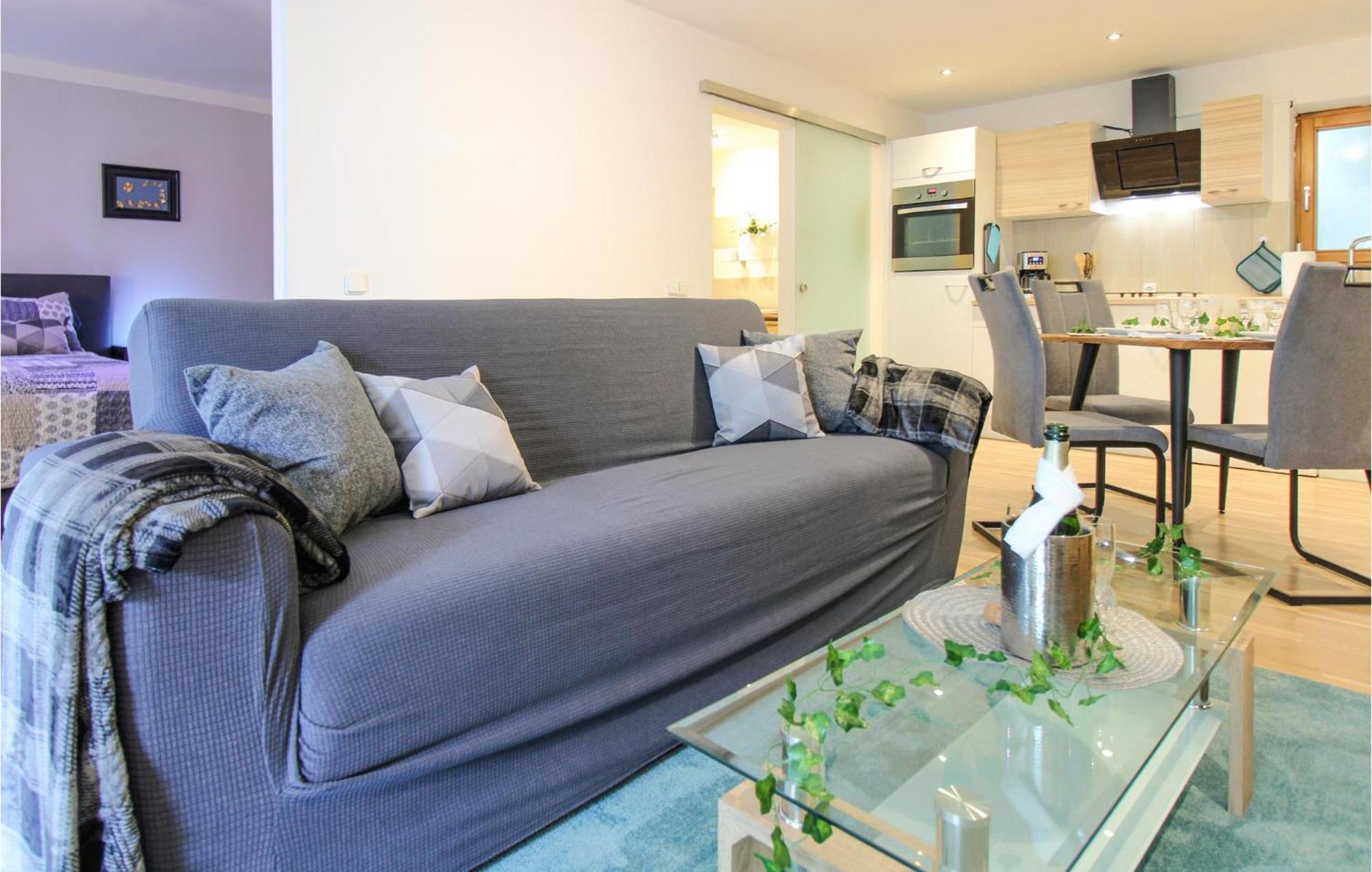 Stunning Apartment In Deggingen With Wifi Bagian luar foto